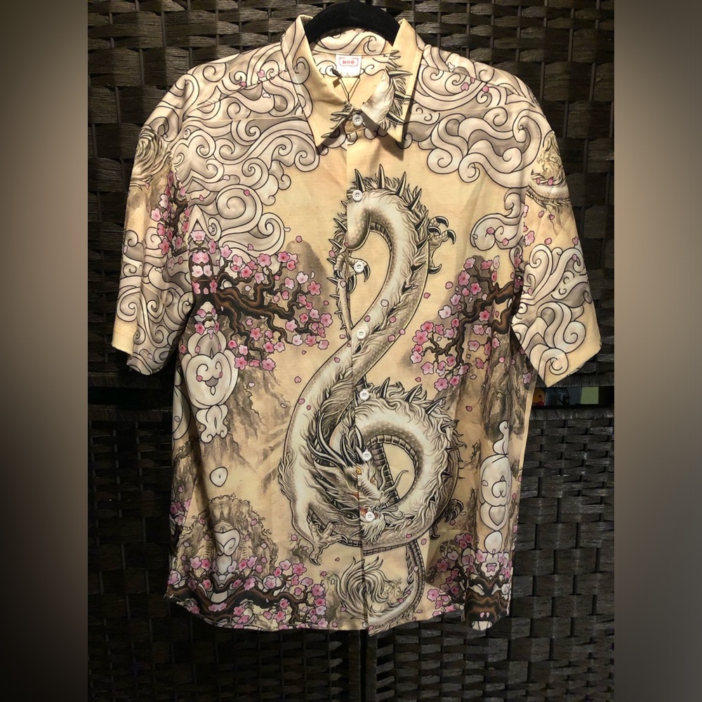 HOO Coiled Asian Dragon Print Button Down Shirt Men’s L